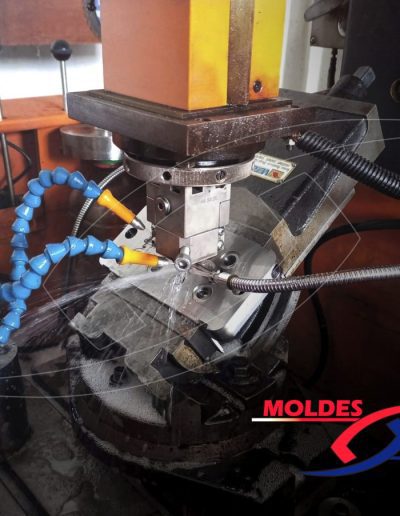 Moldes industrial para inyección de plástico.