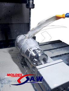 Maquinado cnc experto de moldes aw