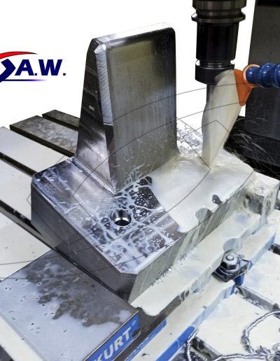 Maquinado cnc experto de moldes aw