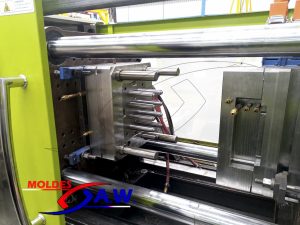 Molde industrial para inyección de plástico, colada caliente