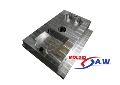 MOLDE PARA INYECCIÓN DE ZAMAK ALUMINIO