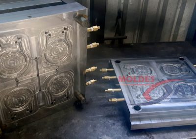 Moldes industrial para inyección de plástico.