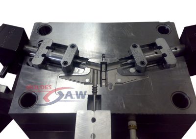 Moldes industrial para inyección de plástico.