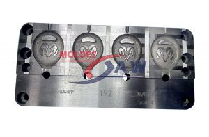 Moldes industrial para inyección de plástico.