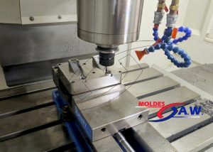 maquinado cnc molde de inyección de zamak