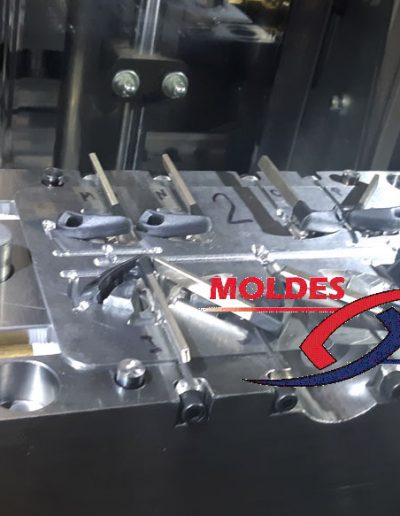 Moldes industrial para inyección de plástico.